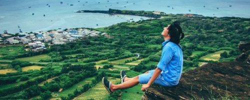 Χακούνα – Ματάτα: Πλούτος και ανθρώπινη ευτυχία